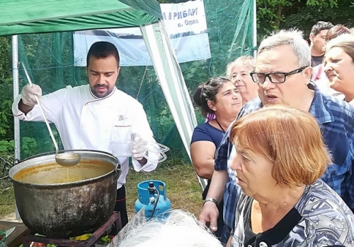 Стотици гости събра фестивалът на рибата в Остров