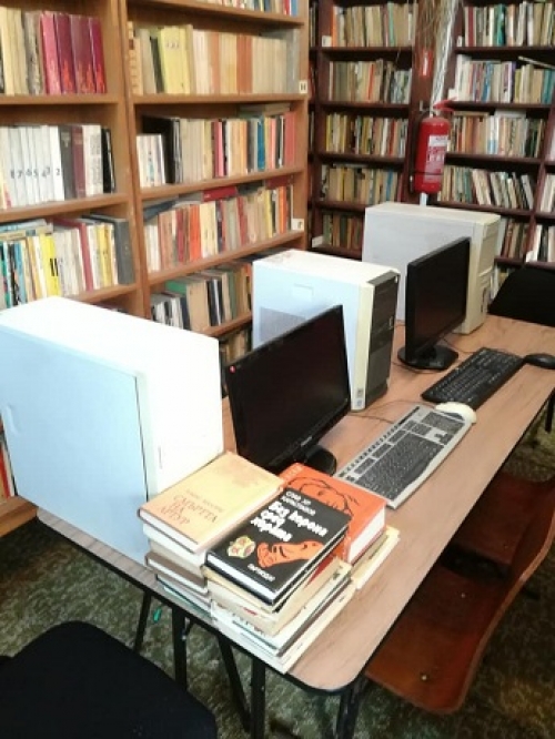 Готова е компютърната зала в читалището на Галиче