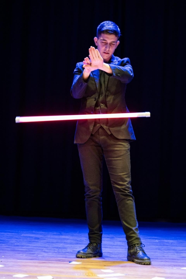 Със спектакъл почетоха годишнината на великия Мистер Сенко