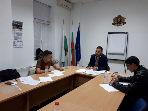 Експерти насочиха ученици към реализация