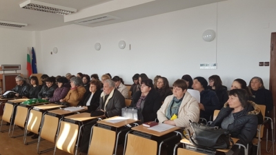 Отпуснаха пари на читалищата