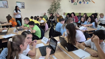 Ученици се състезаваха в открит урок за математическо усъвършенстване