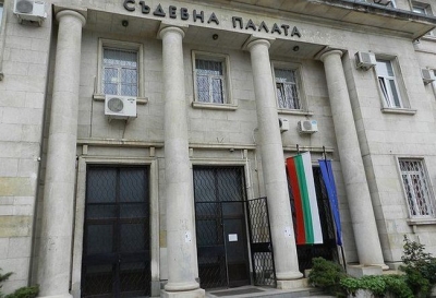 Дадоха на съд учителка от Бяла Слатина