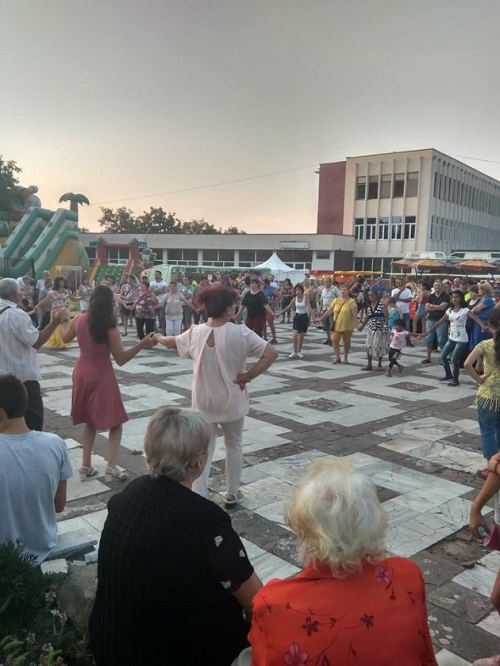 Стотици празнуваха събора на Софрониево