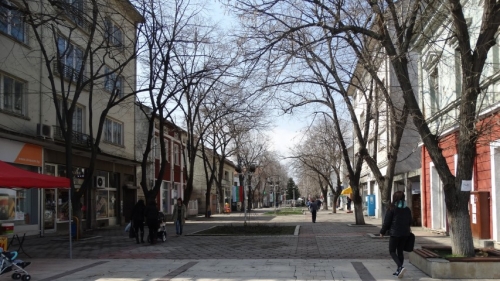 Третият болен от коронавирус във Врачанско е у дома в Бяла Слатина