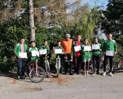 Калин Каменов връчи грамота на колоездачи