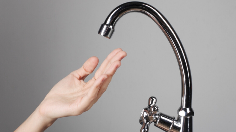 Авария остави Лом и села без вода