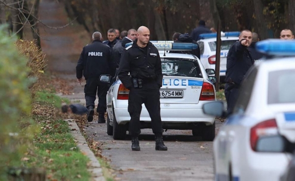 Див Северозапад! Убиха мъж с дървен кол