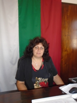 Ирена Станкулова-кмет на Остров
