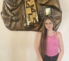 Доброто съществува: Ученичка върна портмоне с пенсия на болна жена