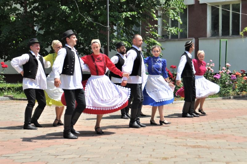 Ансамбъл Фалмис пази банатските танци