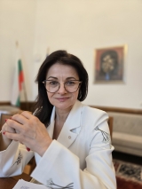 Росица Кирова с дарения за българските общности в Украйна и Молдова