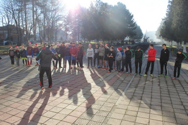 Коледно-новогодишен турнир по футбол на малки вратички в Селановци