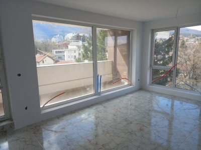 Търся майстори за ремонт на къща