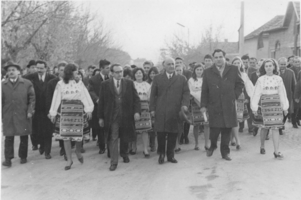 Тогавашният държавен глава Тодор Живков на обявяването на Мизия за град 13.02.1970 г.
