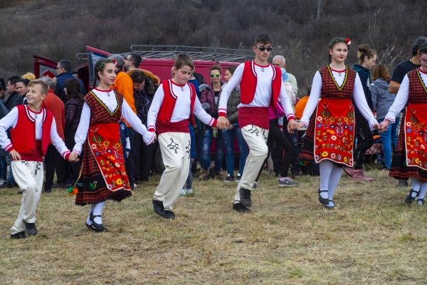В Ослен Криводол възродиха честването на Тодоровден 