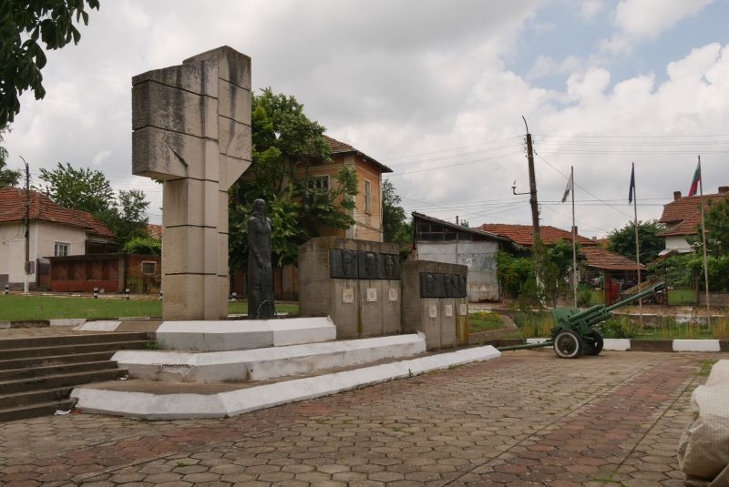 Центърът на селото е отлично поддържан