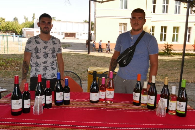 Елегантни вина от изба "Ново село" дегустираха на фестивала 