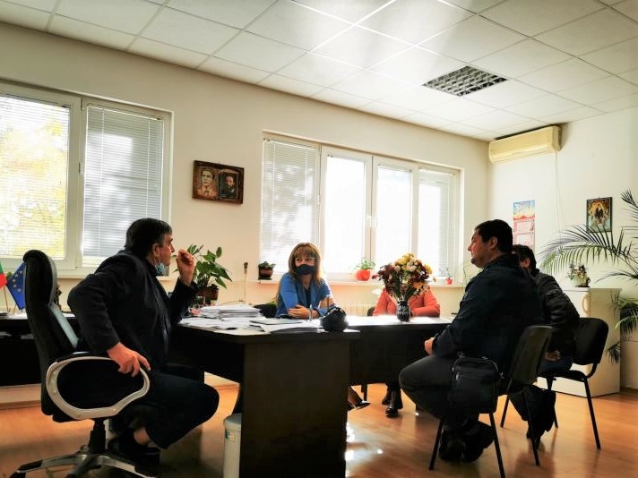 На работна среща с кмета на община Медковец Венцислав Евгениев бяха обсъдени дейностите по обезвреждане