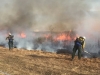 Пожар изпепели 500 кв. м сухи треви и отпадъци