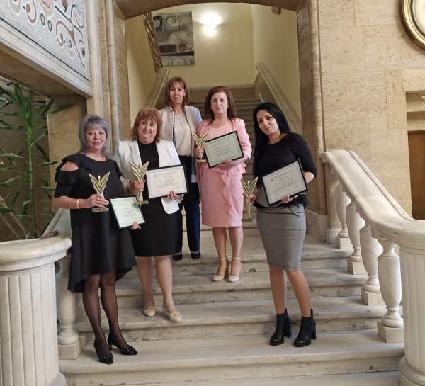 Петима заслужиха приз Учител на годината