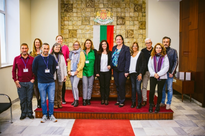 Гости от 6 държави посрещнаха в Мездра