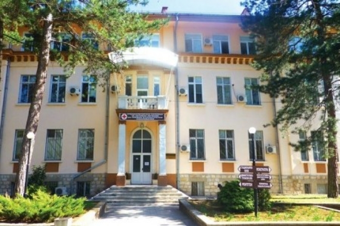 Вдигнаха заплатите на врачански медици
