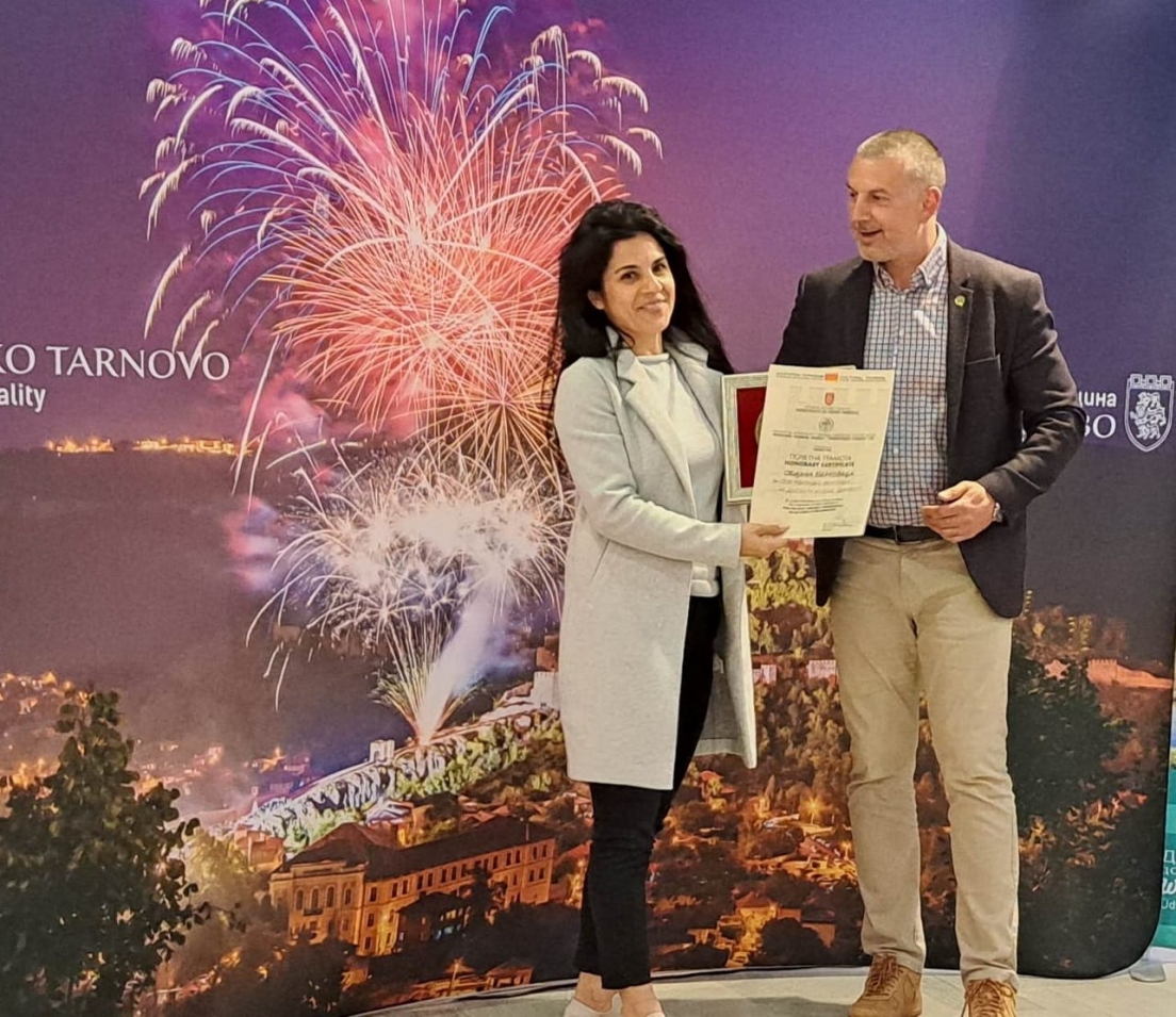 Десислава Младенова получи наградата на община Берковица