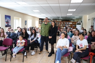 Васил Попов представи книгата си „Аждер“ във Враца