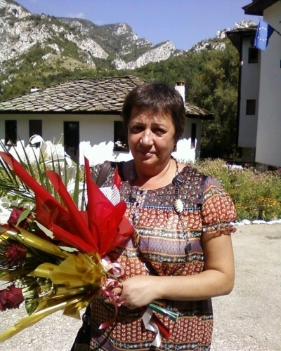 Д-р Валя Василовска с кожен кабинет в ДКЦ-1 Враца