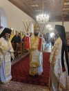Митрополит Пахомий отслужи литургия в храма в Грамада