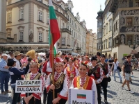 Прага аплодира танцьори от Мездра
