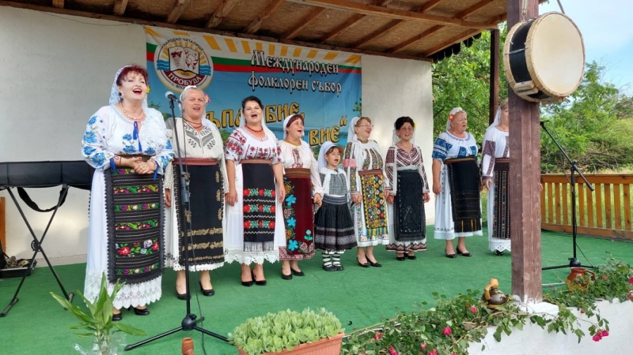 Във Флорентин се стягат за фолклорен фестивал