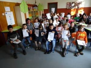 Деца рецитираха вапцарови стихотворения