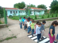 Деца се учеха на безопасност на движението 