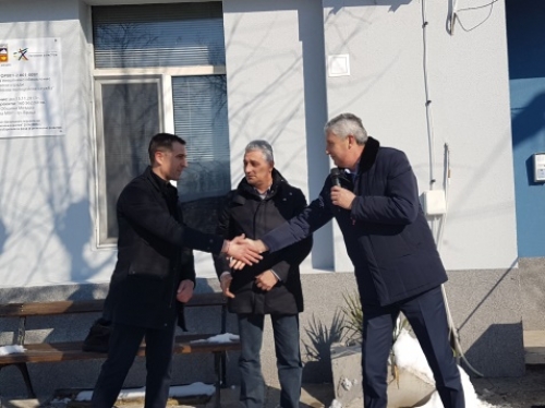 Кмет подари нова сграда на полицаи