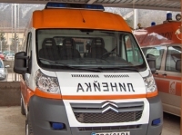 Тежка катастрофа прати мъж в болница