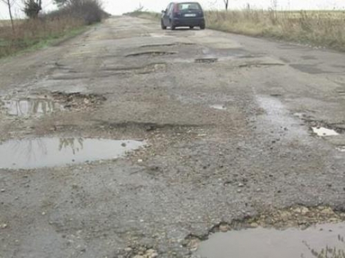 Ремонтират важни пътища в Криводолско с близо 5 млн. лв. 