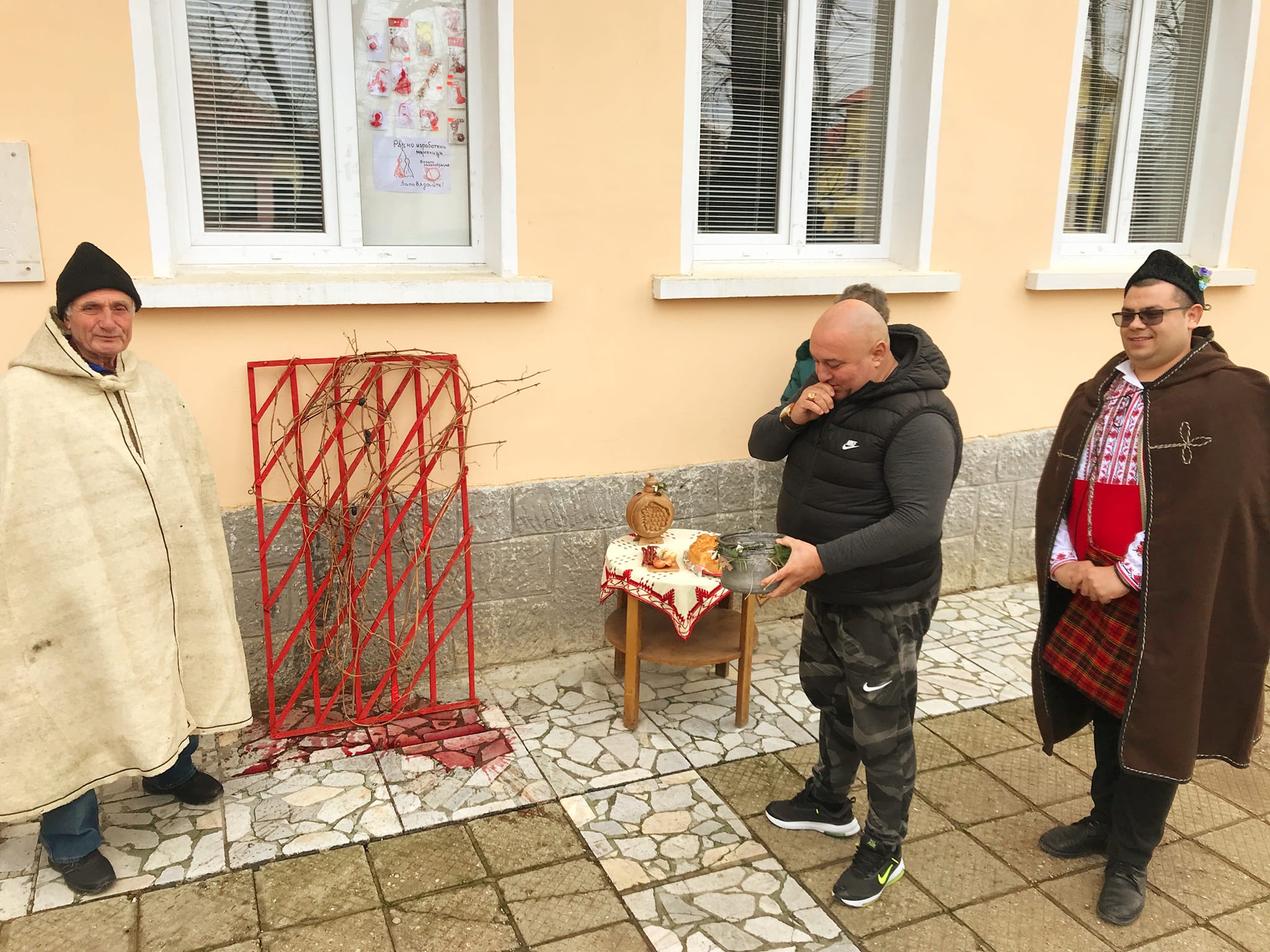 Почетоха Трифон Зарезан в Попица