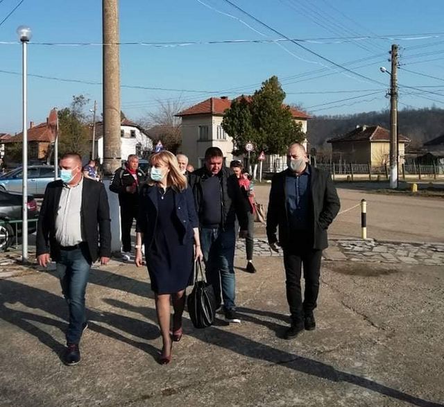 Министър дойде в Пудрия