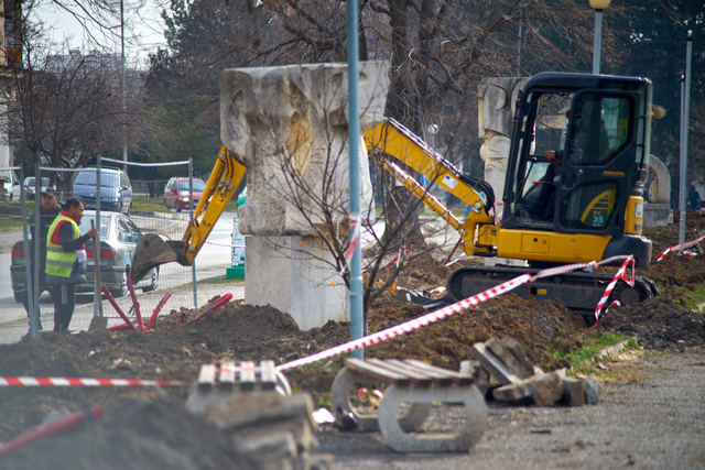 Ударно ремонтират възлов участък в Мездра