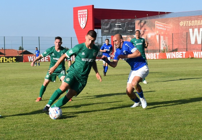 Ботев (Враца) надигра Спартак (Варна)