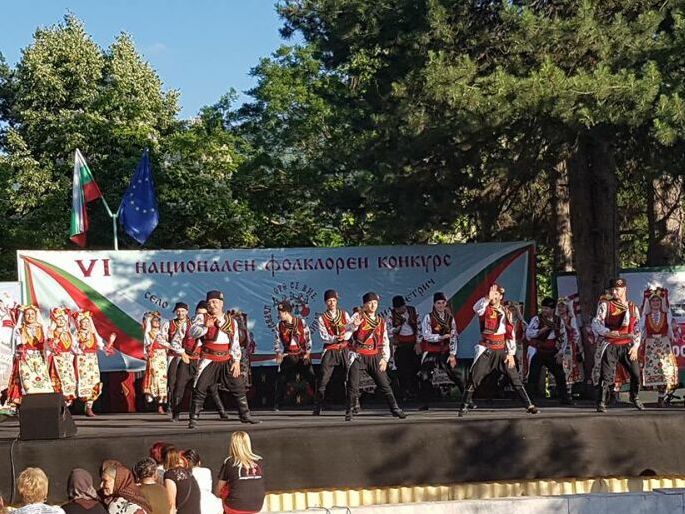 Първа награда грабнаха самодейци от Мездра