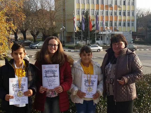 Златен и бронзов медал от рецитал за децата на Селановци