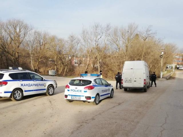 Униформени влязоха в Търнак, откриха обявен за издирване