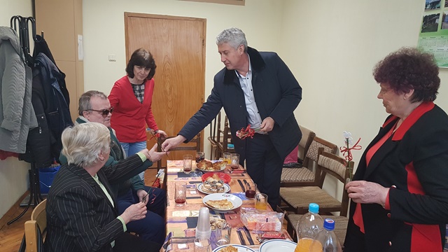 Незрящи отбелязаха Зарезан в Мездра