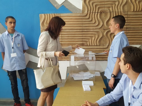 Първи училищен референдум за Северозапада се провежда днес