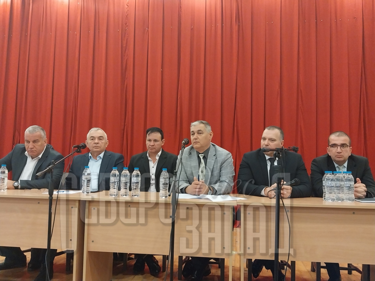 Важна тема събра представители на институции и граждани в Бойчиновци