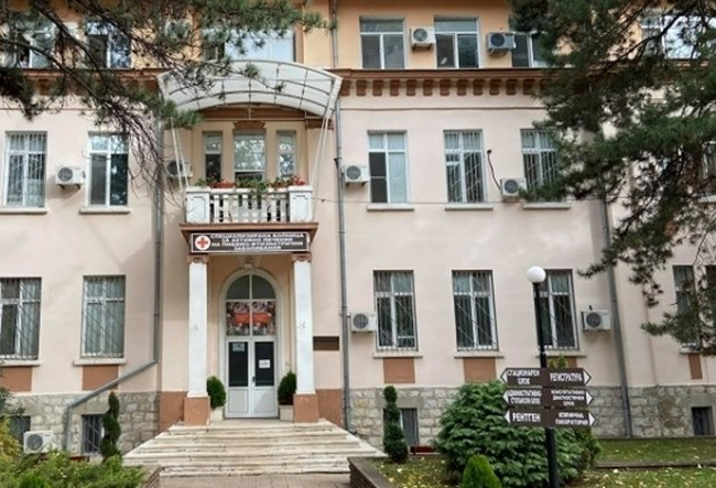 Търсят шефове на три лечебни заведения във Враца
