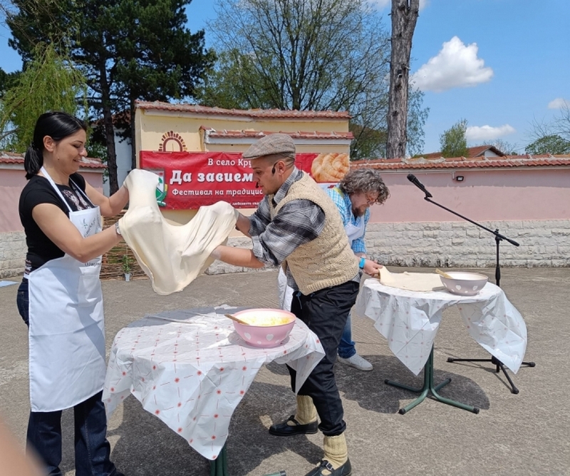 Канят на фестивал на баницата в Крушовица